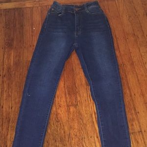 Fashion nova high wasted jeans